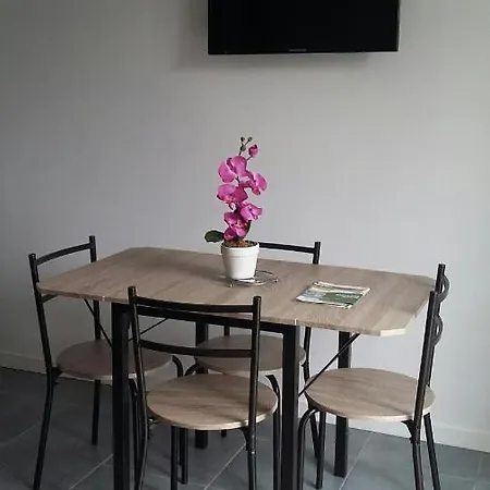 Appartnath Apartment *